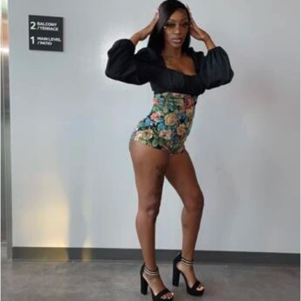 Black zip Crop Blouse & Multi Colored High Waisted Shorts - Picture 8 of 11